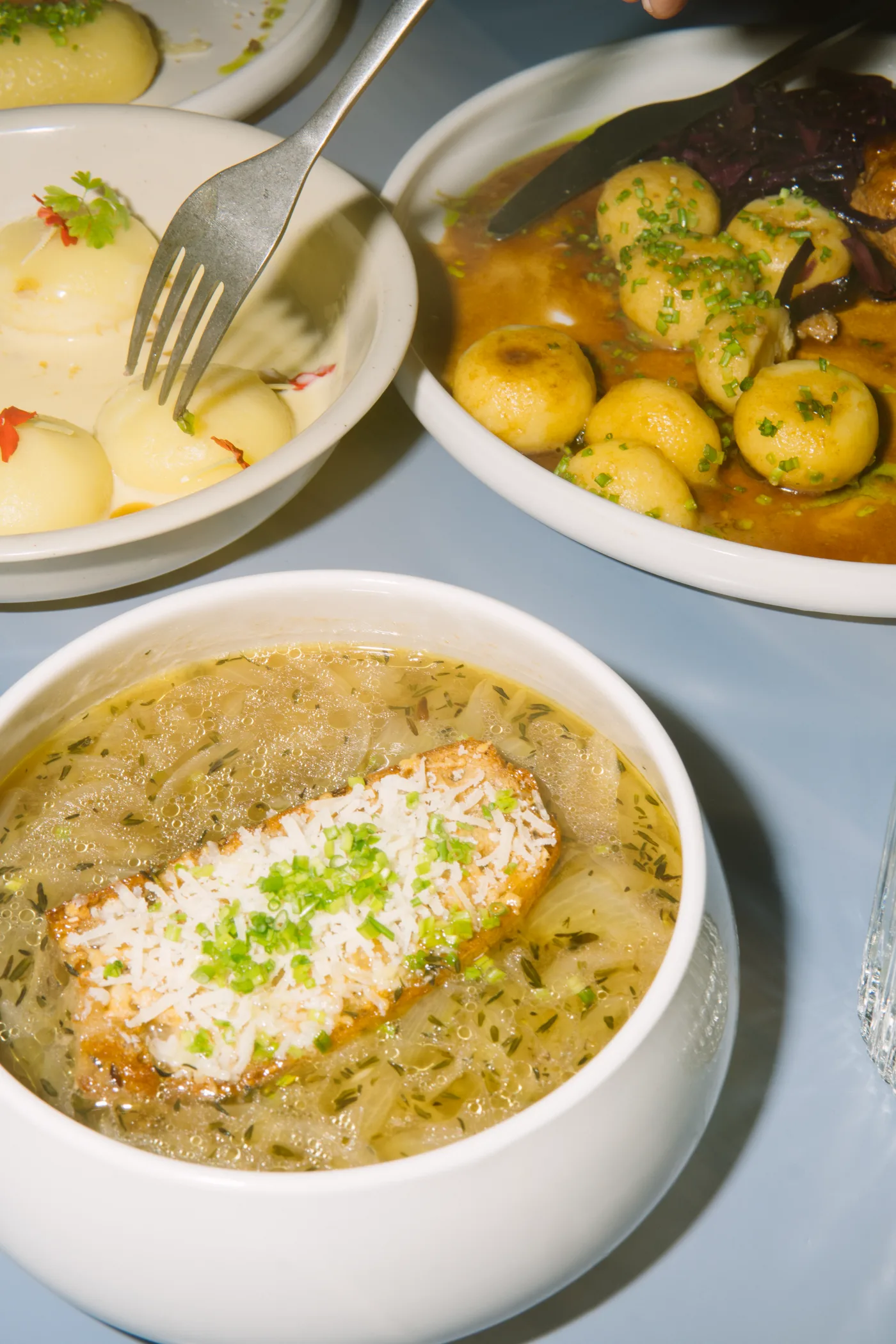 Zupa cebulowa i kluski